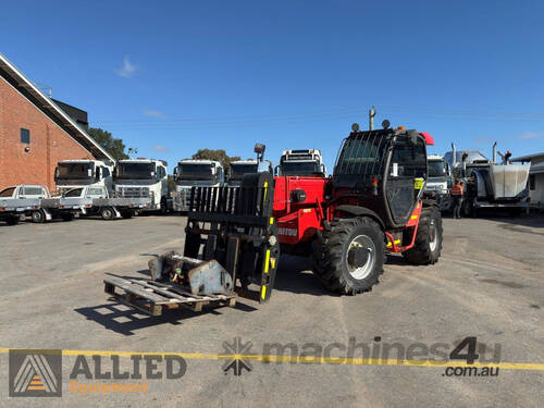 2020 Manitou MHT-X860 Telehandler