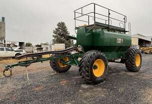 2011 SIMPLICITY 12000L TQ2 AIR SEEDER CART