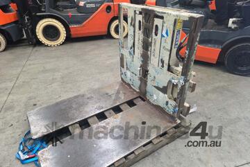 Forklift Push Pull Attachment - Suits a 1.5 - 2.5T Forklift