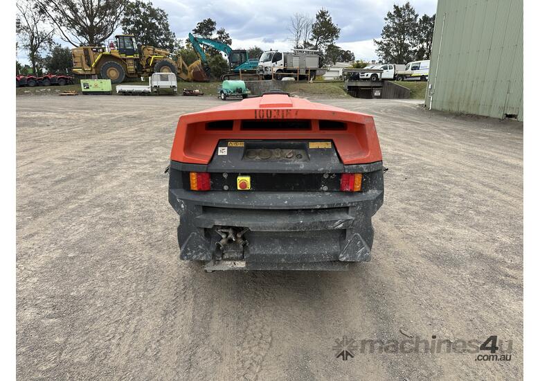 caption 2009 Atlas Copco XAS185 Compressor (Ex-Coates Hire)