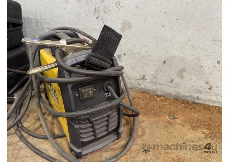 caption 2 x WIA Weldarc 185 Stick Tig Welder