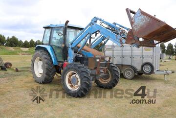 New Holland   TS 100 Tractor