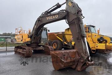 Volvo   EC330CL