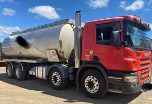 2006 Scania 380 Fuel Truck 8x4.