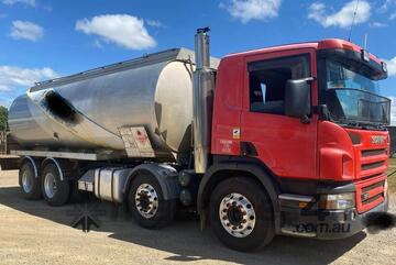 2006 Scania 380 Fuel Truck 8x4.