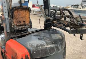 Toyota   32-8FG25 Forklift