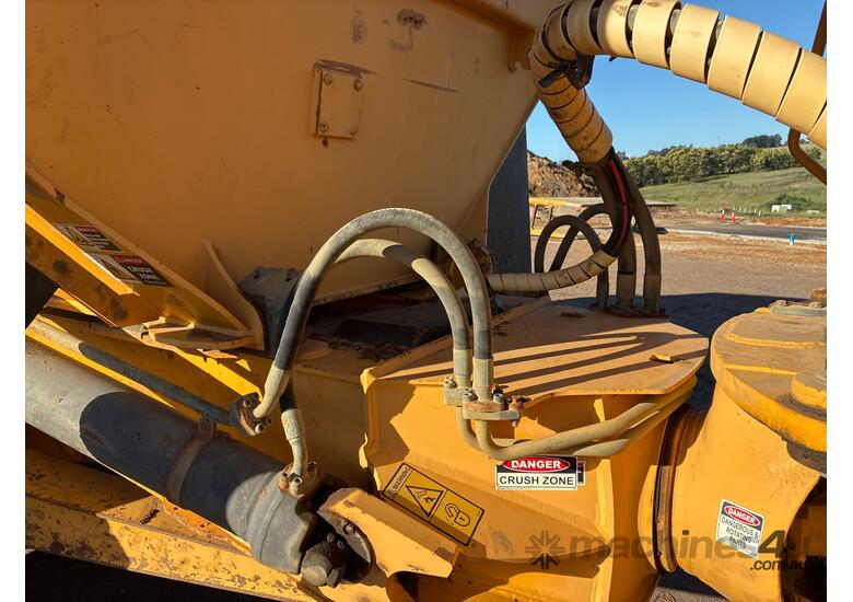 2006 Volvo A25D Articulated Dump Truck
