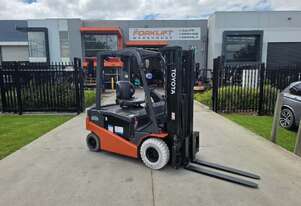 Toyota Forklift 2.5T Electric Container Mast - New Battery (Unit#:AU379)