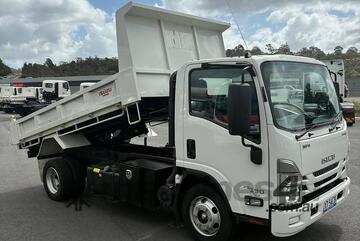 Isuzu 2022   Npr 75-190