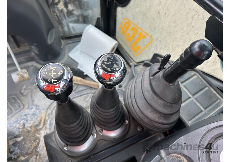 2009 JCB 3CX Backhoe