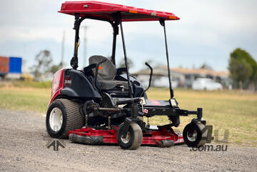 Toro Groundsmaster 7210 Zero Turn Lawn Equipment