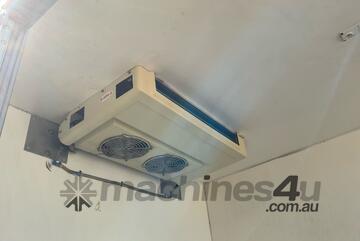 2015 Isuzu NLR 45-150 Freezer Pantech