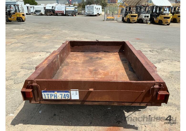 1988 Custom Tandem Axle Box Trailer