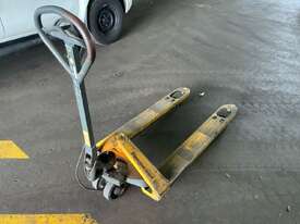 2012, Jungheinrich AG, AM 22, Manual Pallet Jack - picture0' - Click to enlarge
