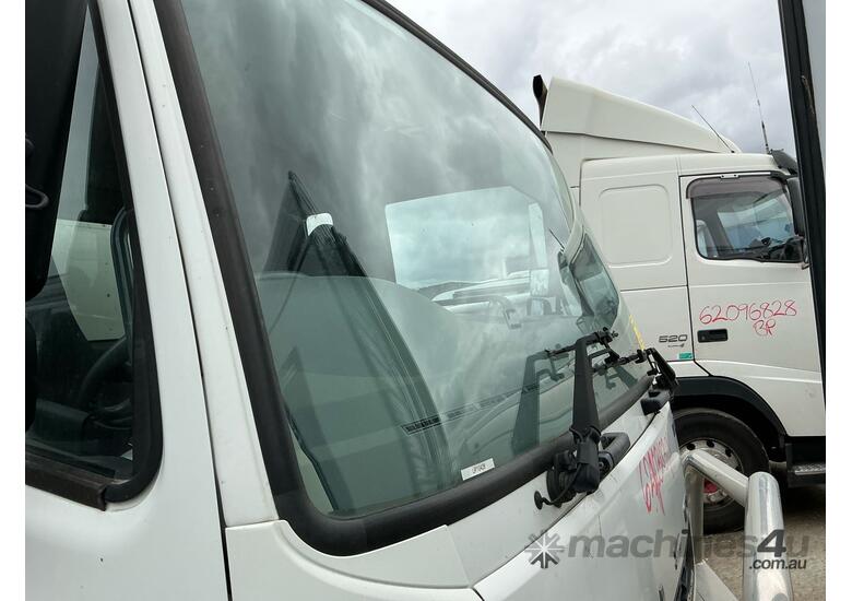 2015 Mitsubishi Fuso Fighter 1627 Curtain Sider