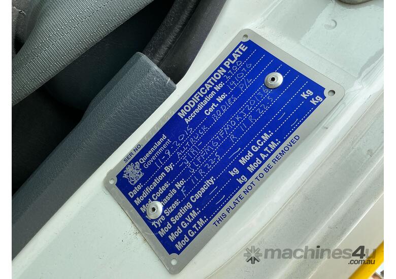 2015 Mitsubishi Fuso Fighter 1627 Curtain Sider