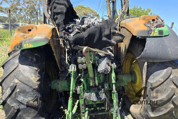 John Deere   640 Tractor