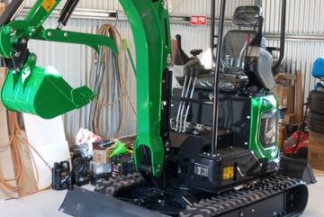 1.8T Mini excavator GOAT YCW-18   with warranty Bendigo VIC