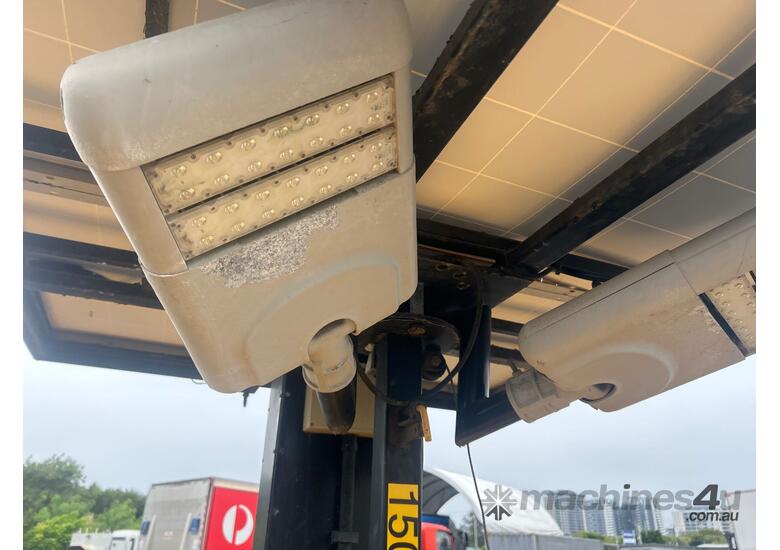 2013 Giga Signs Trailer Mounted Light Tower