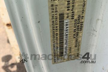 Isuzu 2009   NLR200 Table Top