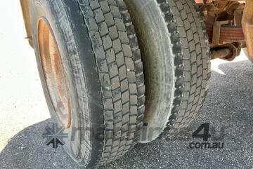 2005 Sams Trailers Superdog Tri Axle Dog Beavertail Plant Trailer