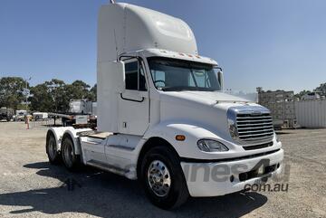 2007 Freightliner Columbia CL112 6x4 Prime Mover