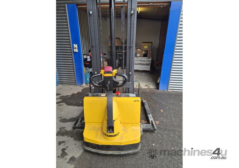 Liftsmart Electric Walkie stacker