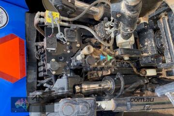 (8728) 2017 New Holland T8.435