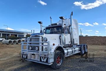 Western Star 2005   4900 Series