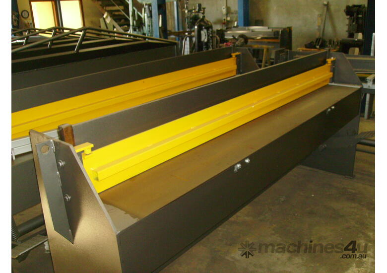 Keech Treadle Guillotine 2470mm x 1.6mm Australian Made - 12 Months Warranty