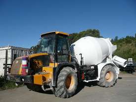 JCB 714 Articulated Agitator 2900 Hours - picture1' - Click to enlarge