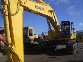 Komatsu PC650-6 - picture1' - Click to enlarge