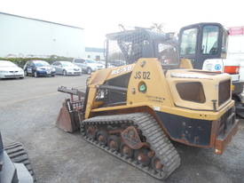 RC50 , 2005 , 900 hrs , open cab ,  - picture1' - Click to enlarge