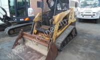 RC50 , 2005 , 900 hrs , open cab , 