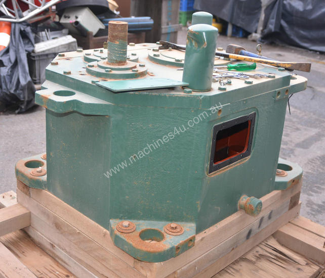 Used lightning 692331PSP Gearboxes in OTTOWAY, SA
