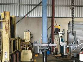 Hydraulic Actuator Mast - picture1' - Click to enlarge