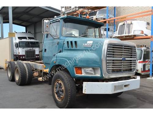 FORD L8000 LOUISVILLE Full Truck wrecking for parts to be sold - Top Quality great value 
