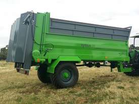 2018 UNIA TYTAN 10 MANURE SPREADER (8 TONNE) - picture1' - Click to enlarge