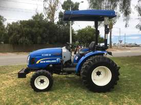 New Holland Boomer 30 FWA/4WD Tractor - picture0' - Click to enlarge