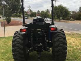 New Holland Boomer 30 FWA/4WD Tractor - picture2' - Click to enlarge