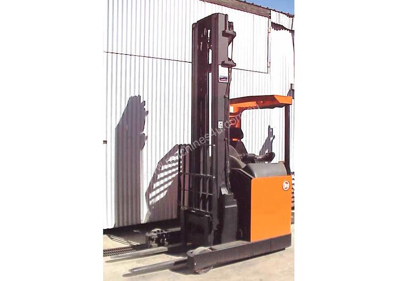 caption BT RR B2/15 Reach Truck Forklift