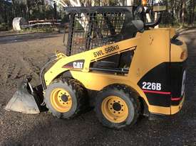 Skid steer Catapillar 226B - picture1' - Click to enlarge