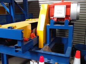 Sawmill 2 Man Bench complete with Jaymor Electronic Setworks overhauled and ready to go.    - picture0' - Click to enlarge