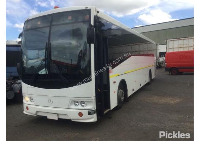 caption 2013 Mercedes-Benz 500R 1830