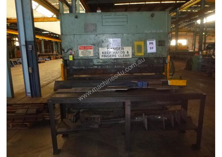 hydrabend Hydrabend Hydraulic Press Brake 3m x 40 Tonne Manual