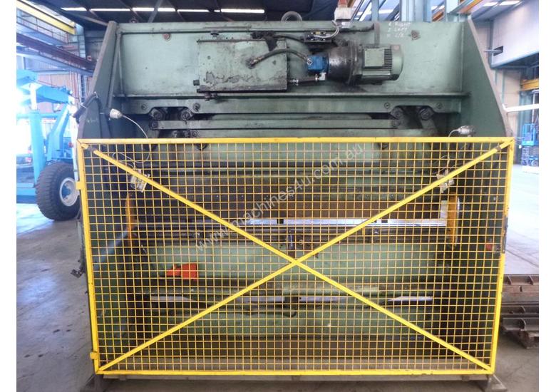 hydrabend Hydrabend Hydraulic Press Brake 3m x 40 Tonne Manual