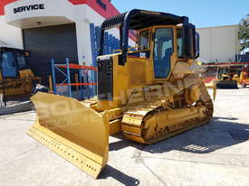Caterpillar D5N LGP Bulldozer with Canopy Sweeps DOZCATM - picture2' - Click to enlarge