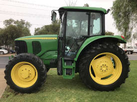 John Deere 6220 FWA/4WD Tractor - picture0' - Click to enlarge