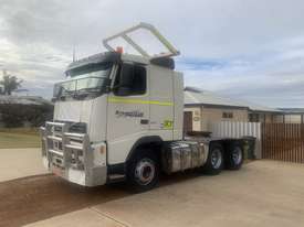 Prime mover  with hydraulics - picture0' - Click to enlarge