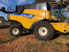 2015 New Holland CR9.90  - picture1' - Click to enlarge